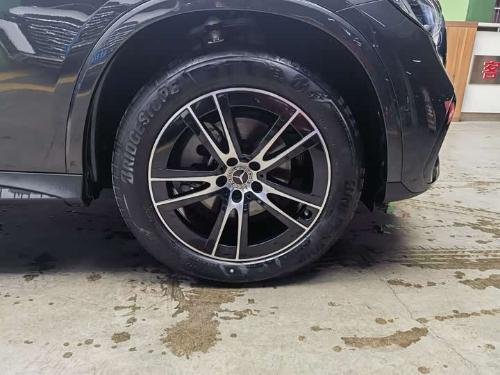 Mercedes-Benz GLC-Class 2025 2025款 GLC 260 L 4MATIC 豪华型