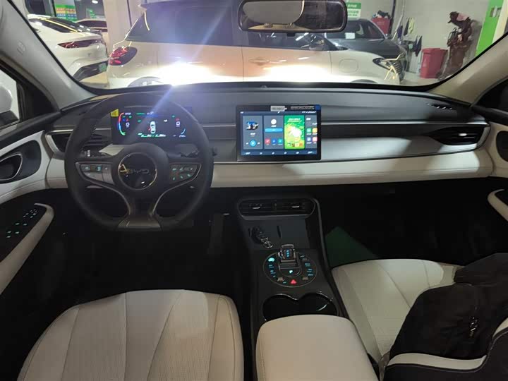 BYD Seal 05 DM-i Hybrid 2025 2025款 DM-i 智驾版 55KM豪华型