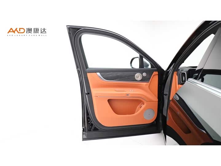 Aito M9 2025 2025款 增程 Max版 52kWh 6座版