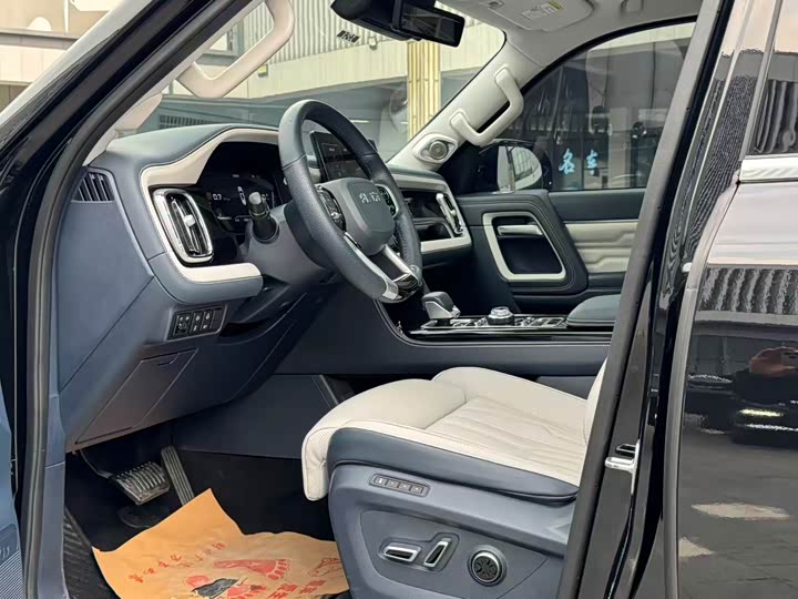 BAIC Beijing BJ60 2022 2022款 2.0T 十一版 五座