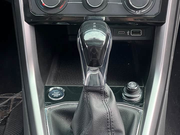 Volkswagen T-Cross 2023 2023款 300TSI DSG舒适版