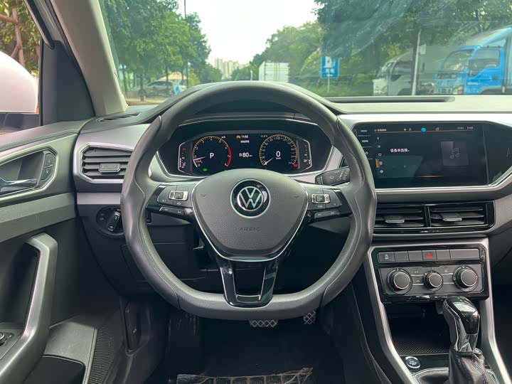 Volkswagen T-Cross 2023 2023款 300TSI DSG舒适版