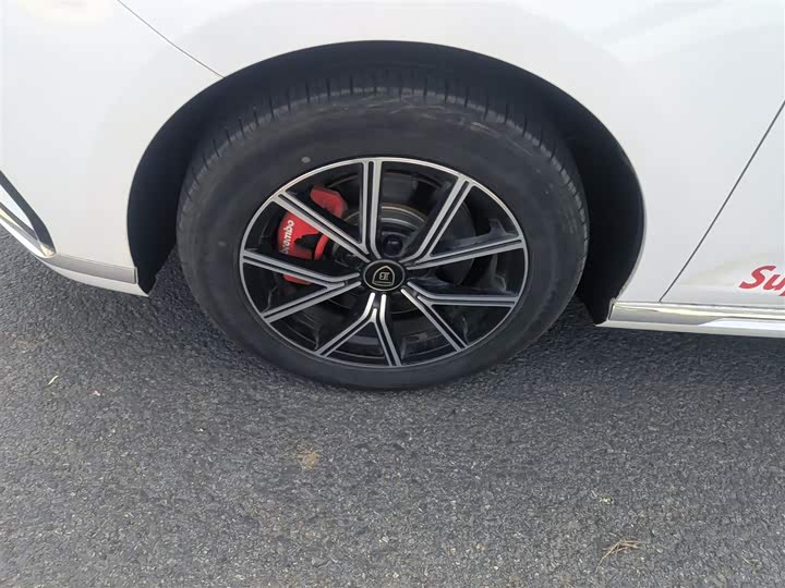 BYD Song Max Hybrid 2022 2022款 DM-i 105KM 尊荣型