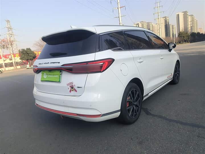 BYD Song Max Hybrid 2022 2022款 DM-i 105KM 尊荣型