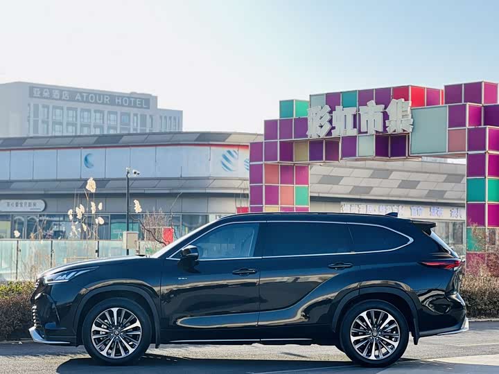 2024 Toyota Crown Kluger