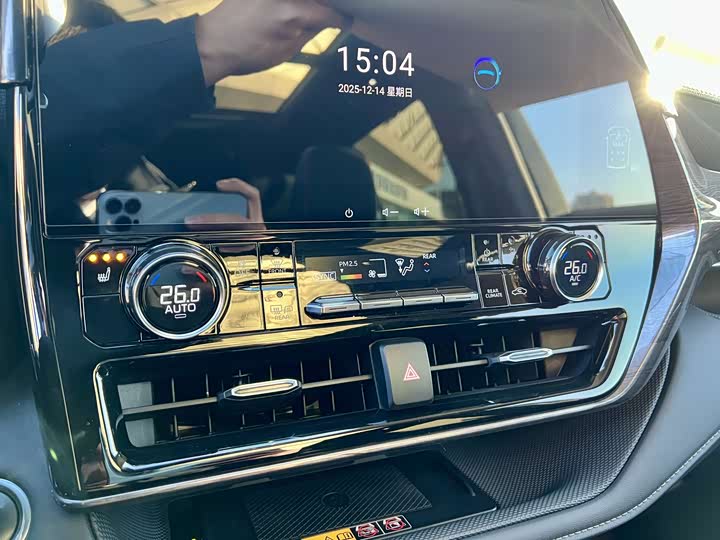 Toyota Crown Kluger 2024 2024款 2.5L HEV四驱尊贵版