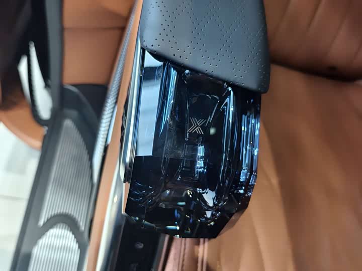 Mercedes-Benz V-Class 2024 2024款 V 300 L 长轴距豪华版