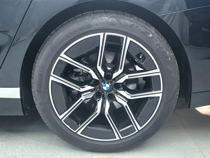 BMW 7 Series 2023 2023款 735Li M运动套装