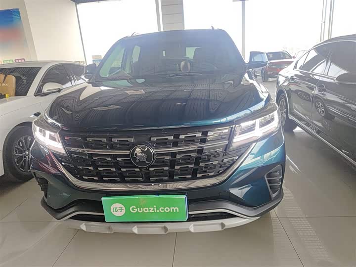 Dongfeng Forthing T5 2022 2022款 盛世款 1.5T 自动逐梦版五座