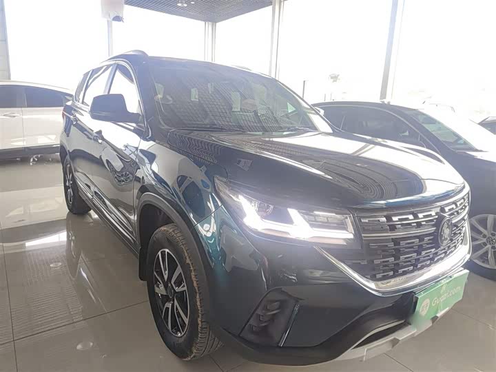 Dongfeng Forthing T5 2022 2022款 盛世款 1.5T 自动逐梦版五座