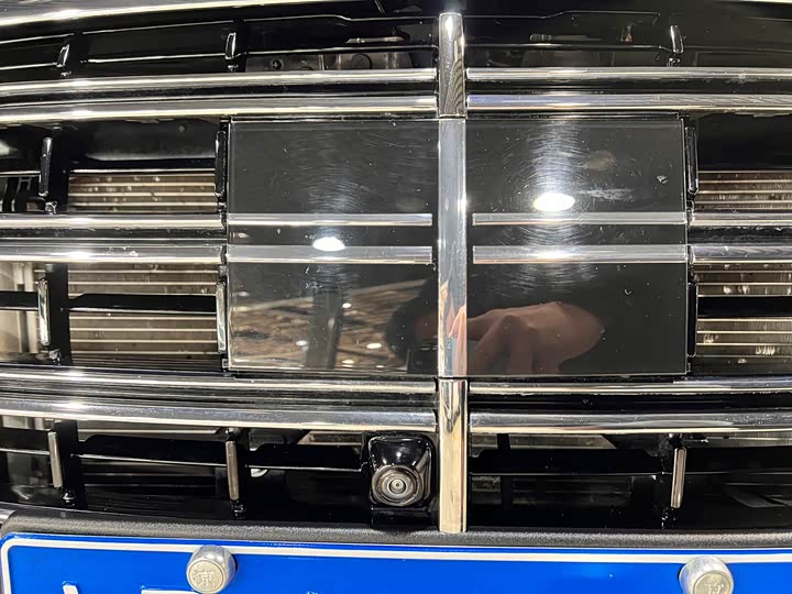 Mercedes-Benz V-Class 2024 2024款 V 300 L 长轴距豪华版