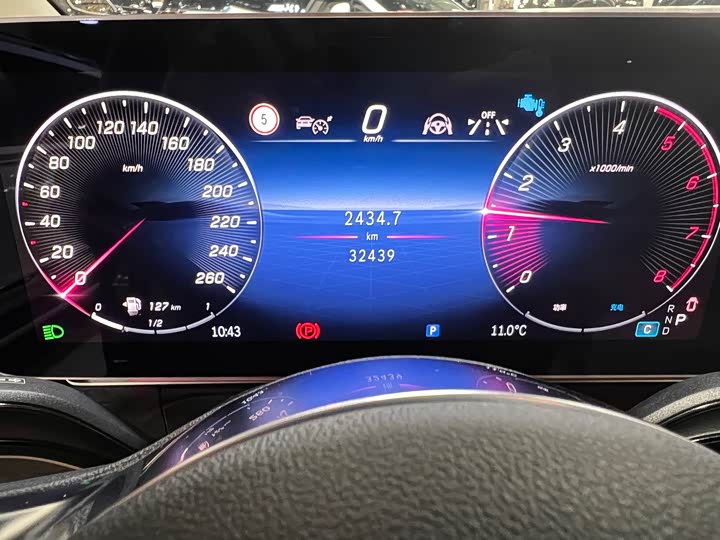 Mercedes-Benz V-Class 2024 2024款 V 300 L 长轴距豪华版