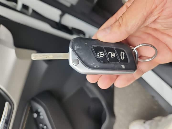 Beijing X3 2021 2021款 1.5T CVT荣耀版