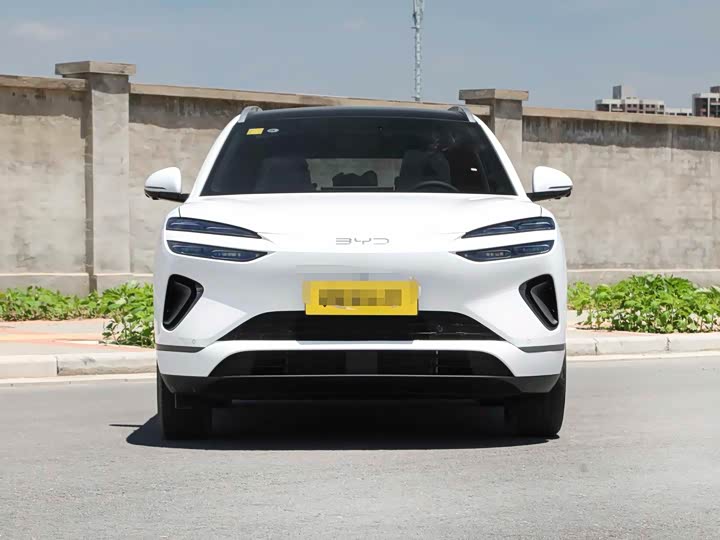 2025 BYD Sea Lion 06 Hybrid/EV