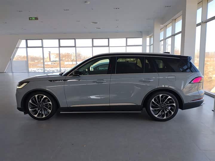 Lincoln Aviator 2024 2024款 3.0T V6 四驱奢雅版 六座