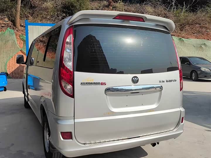 Foton G5 2022 2022款 2.0T柴油商旅版客车7/9座4F20TC3