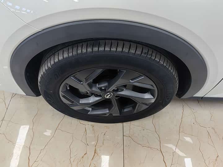 GAC Trumpchi GS3 2023 2023款 影速 270T 劲智版