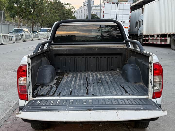 Dongfeng Rich 6 2021 2021款 2.3T自动两驱柴油豪华型M9T