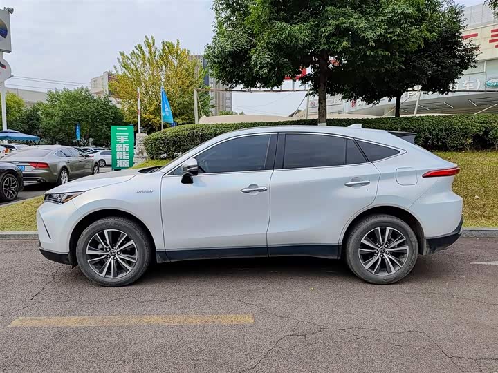 Toyota Harrier 2023 2023款 双擎 2.5L CVT四驱豪华版