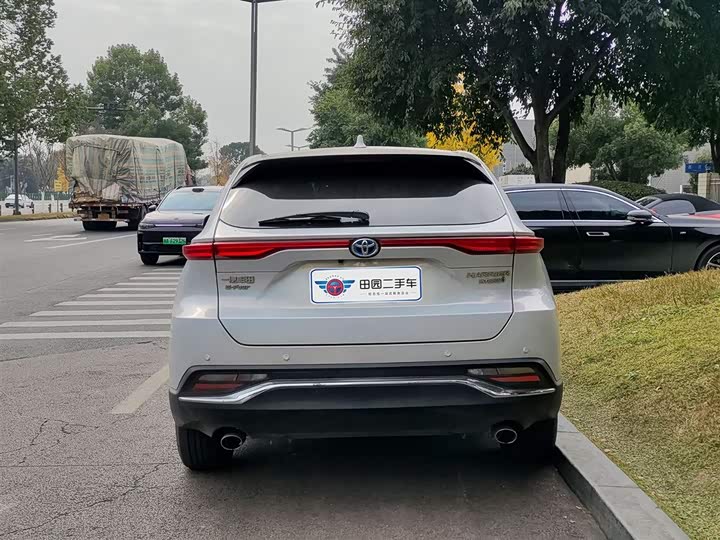 Toyota Harrier 2023 2023款 双擎 2.5L CVT四驱豪华版