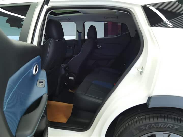 GAC Trumpchi GS3 2023 2023款 影速 270T 劲享版