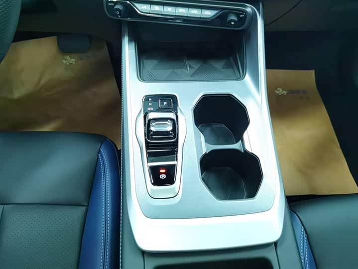 GAC Trumpchi GS3 2023 2023款 影速 270T 劲享版