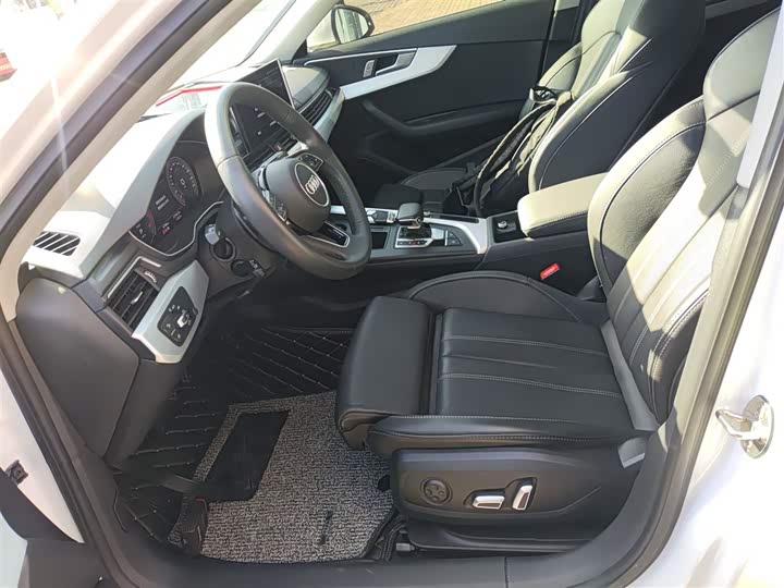 Audi A4L 2024 2024款 40 TFSI 时尚动感型