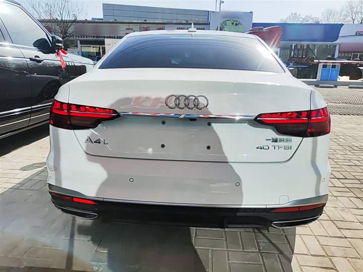 Audi A4L 2024 2024款 40 TFSI 时尚动感型