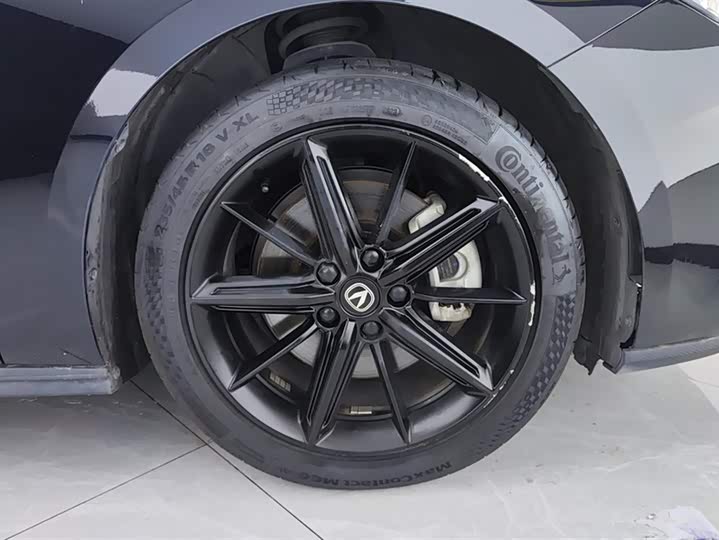 Changan UNI-V Hybrid 2023 2023款 智电iDD 1.5T 113km智酷型