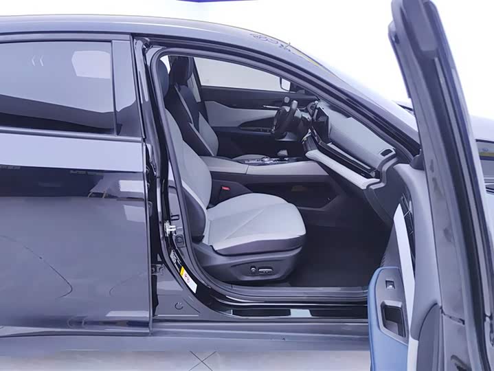 Changan UNI-V Hybrid 2023 2023款 智电iDD 1.5T 113km智酷型