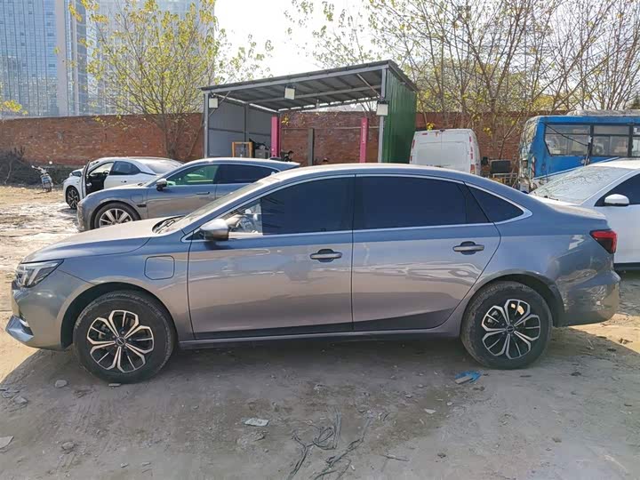 2023 Roewe i6 Max EV
