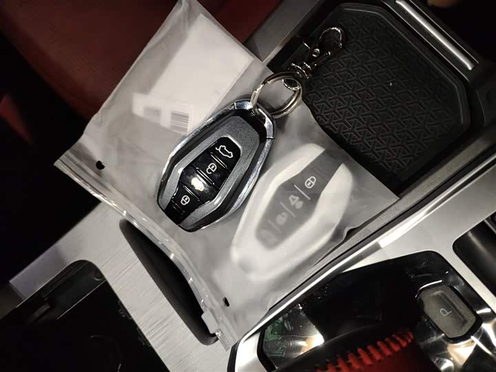 Jetour X70 Plus 2025 2025款 冠军版 1.5T DCT冠军PRO 5座