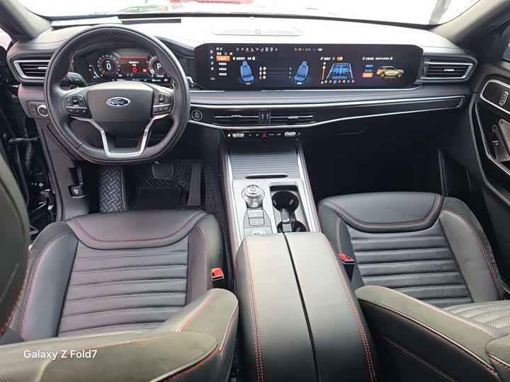 Ford Explorer 2023 2023款 EcoBoost 285 四驱钛金版 7座