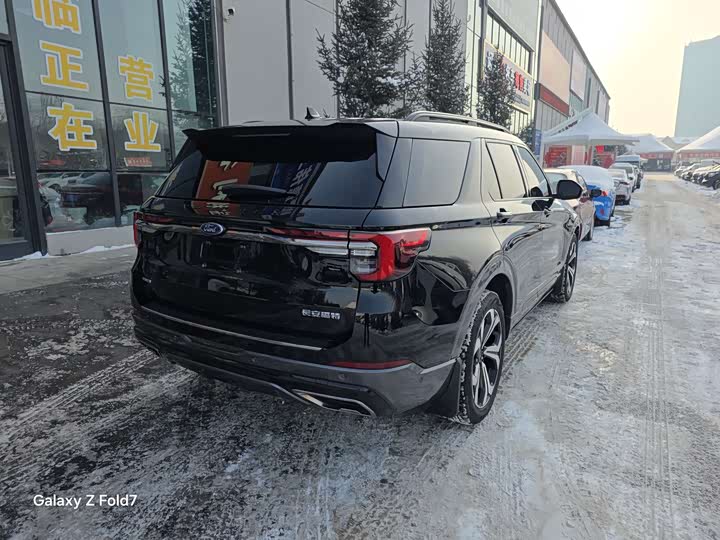 Ford Explorer 2023 2023款 EcoBoost 285 四驱钛金版 7座