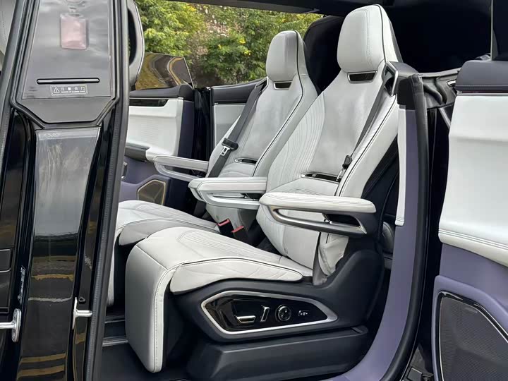 HiPhi X 2021 2021款 旗舰版6座