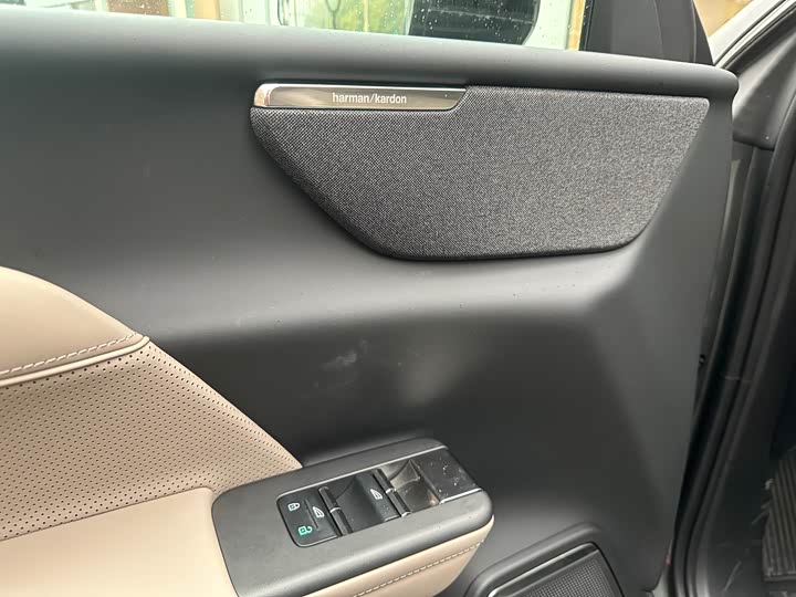 Volvo XC70 Hybrid 2026 2026款 四驱超长续航Ultra