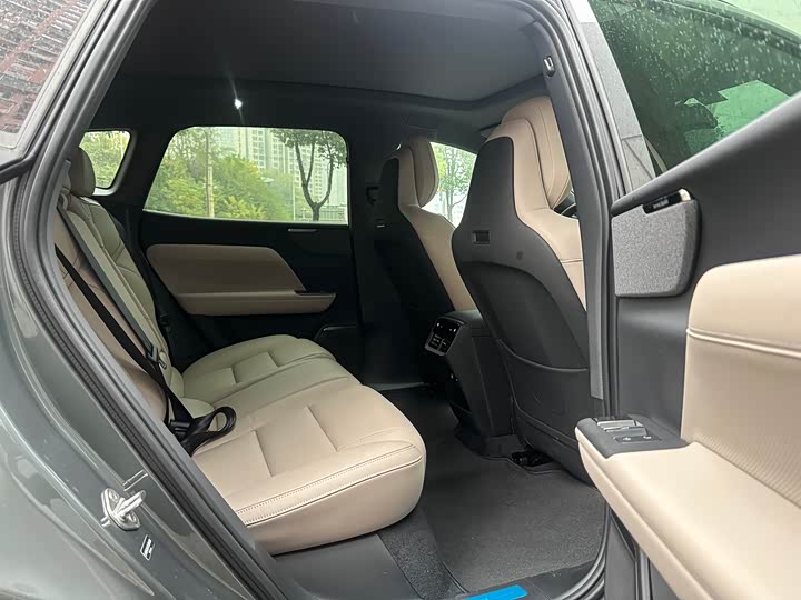 Volvo XC70 Hybrid 2026 2026款 四驱超长续航Ultra