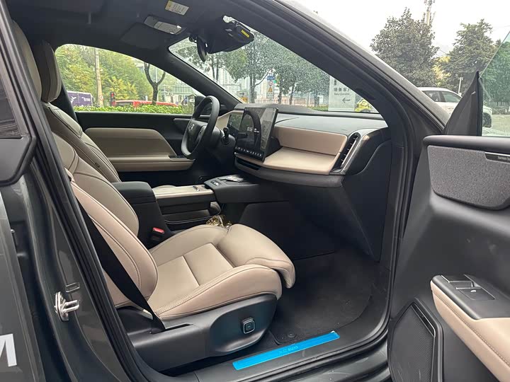 Volvo XC70 Hybrid 2026 2026款 四驱超长续航Ultra