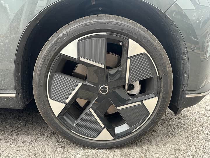 Volvo XC70 Hybrid 2026 2026款 四驱超长续航Ultra