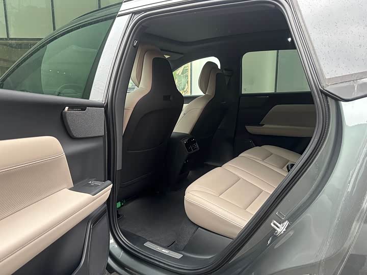 Volvo XC70 Hybrid 2026 2026款 四驱超长续航Ultra