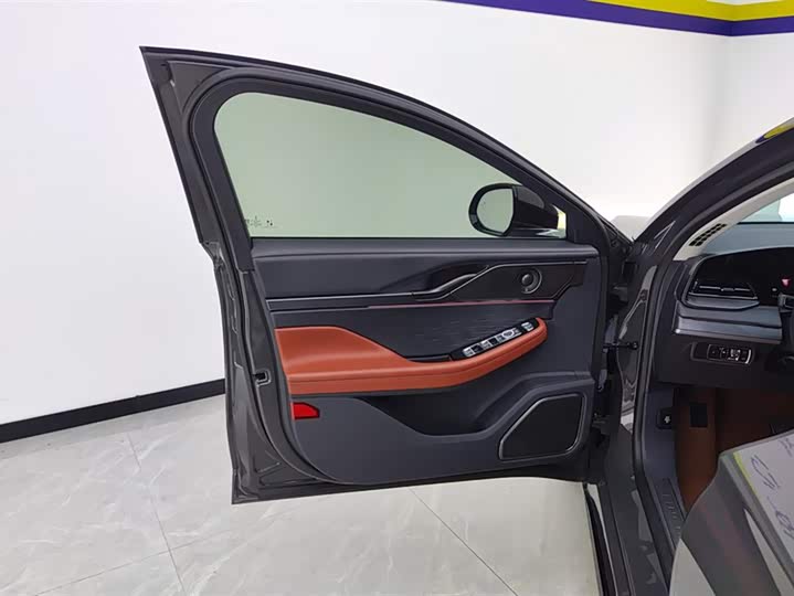 Lincoln Z (Zephyr) 2022 2022款 改款 i享 尊雅版