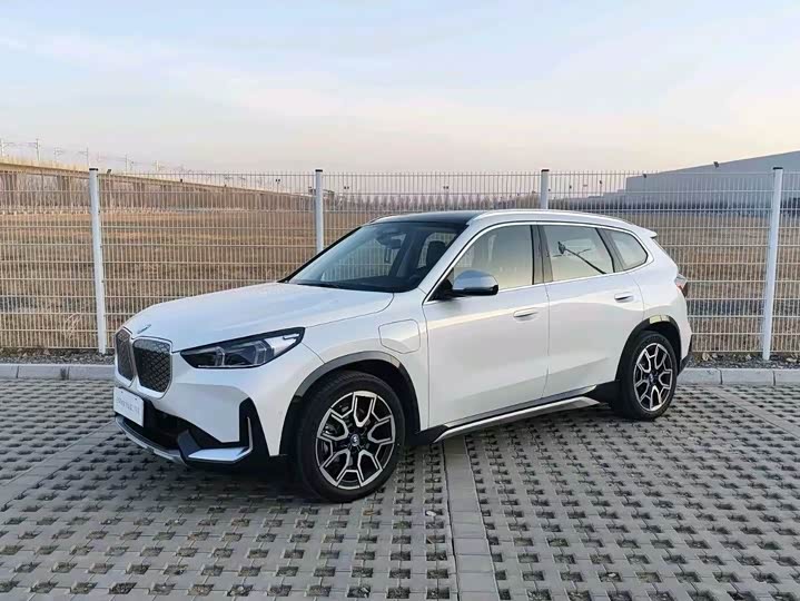 BMW iX1 2023 2023款 xDrive30L X设计套装