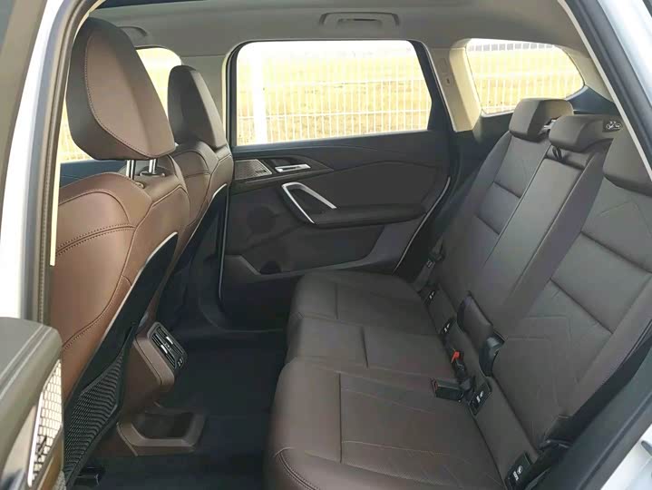 BMW iX1 2023 2023款 xDrive30L X设计套装