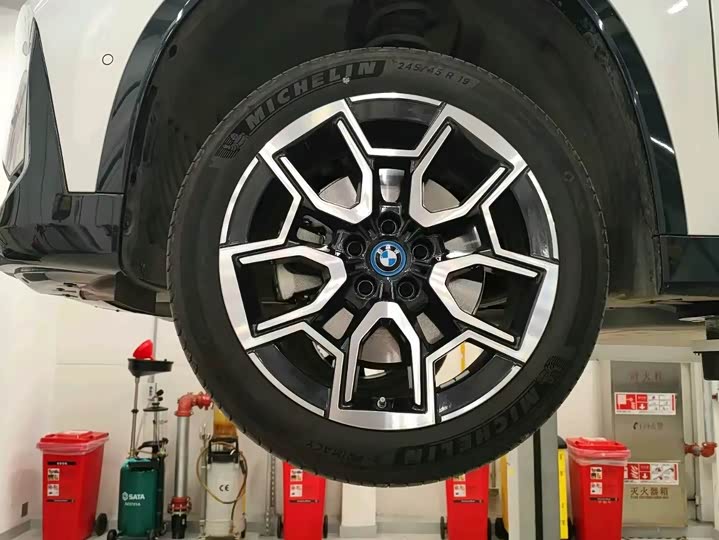 BMW iX1 2023 2023款 xDrive30L X设计套装