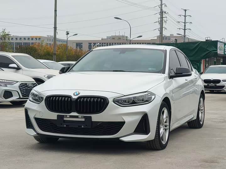 BMW 1 Series 2023 2023款 120i M运动曜夜版