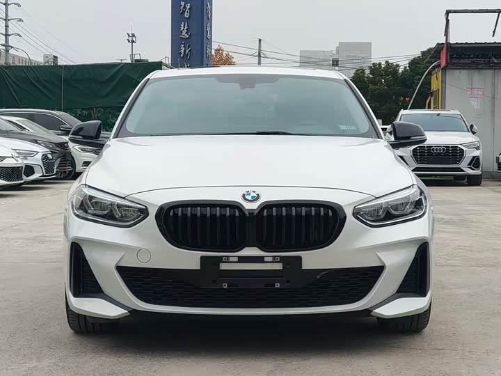 BMW 1 Series 2023 2023款 120i M运动曜夜版