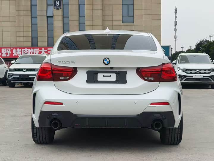 BMW 1 Series 2023 2023款 120i M运动曜夜版