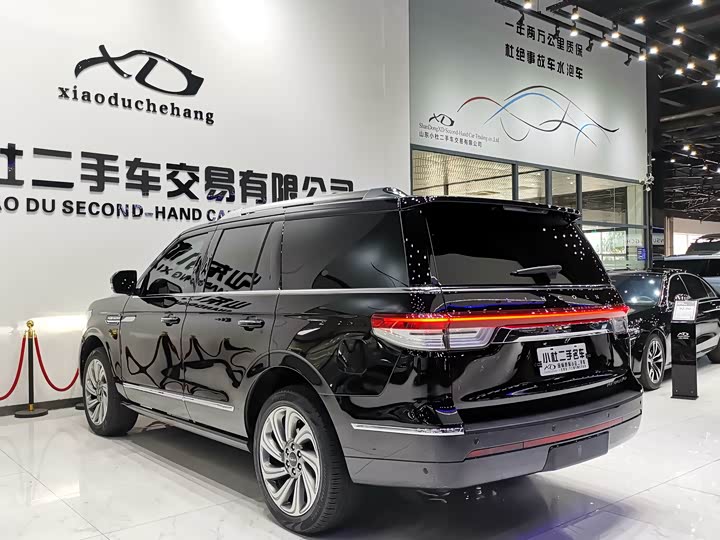 Lincoln Navigator 2022 2022款 3.5T 尊耀版