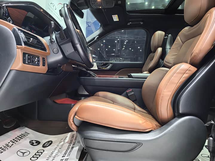 Lincoln Navigator 2022 2022款 3.5T 尊耀版