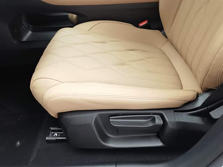 Geely Galaxy A7 2025 2025款 EM-i 70km 豪享版